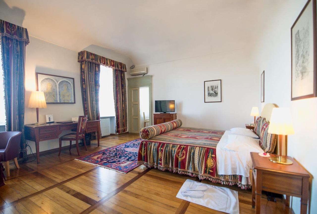 Castello Rosso Hotel Costigliole Saluzzo Luaran gambar